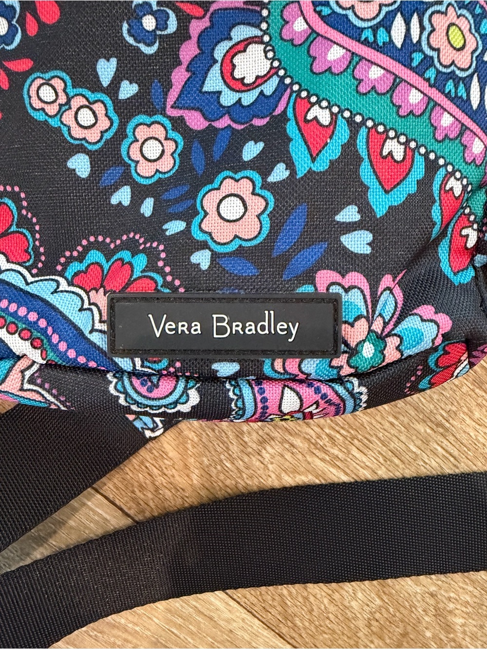 Vera Bradley Sling Backpack Crossbody Bag‎ Floral Paisley Black Multicolor 27612 - Picture 2 of 8